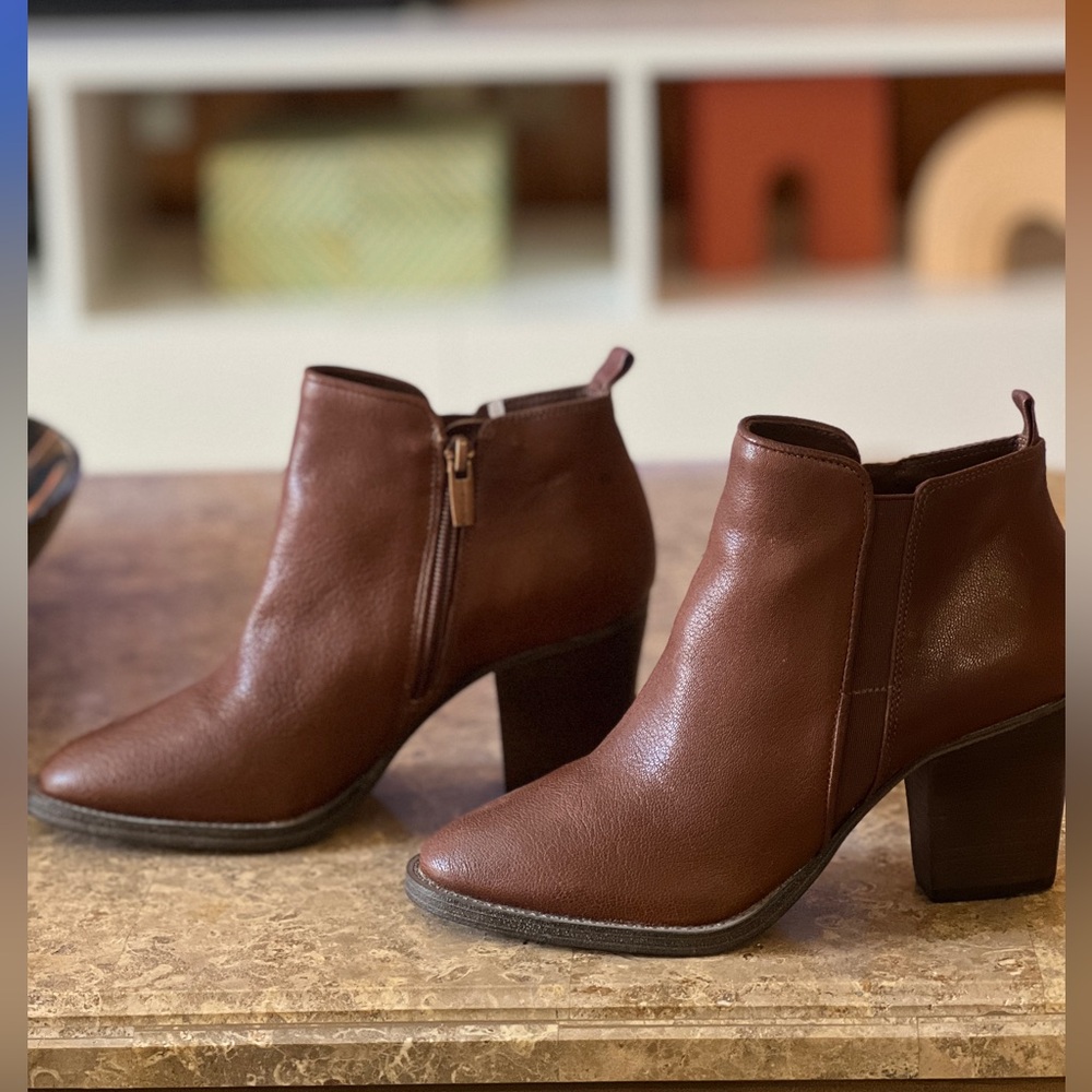 Vince Camuto “Micaley” brown leather bootie